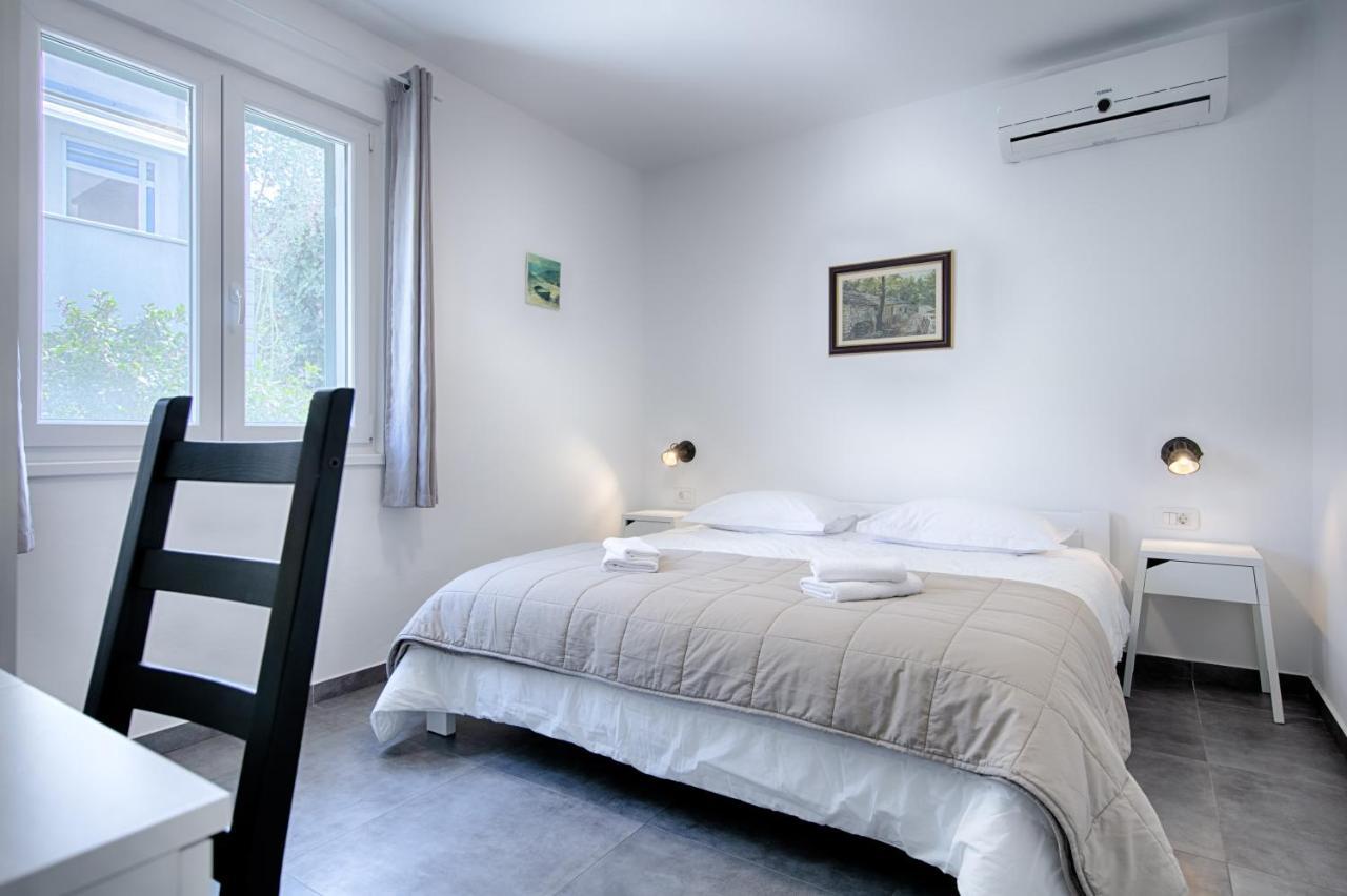 Apartmani Dule Komiža Eksteriør billede