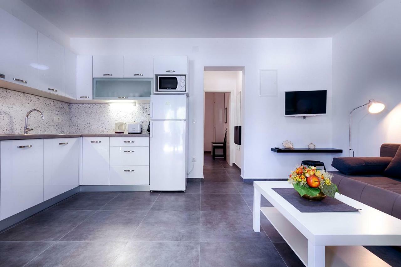 Apartmani Dule Komiža Eksteriør billede